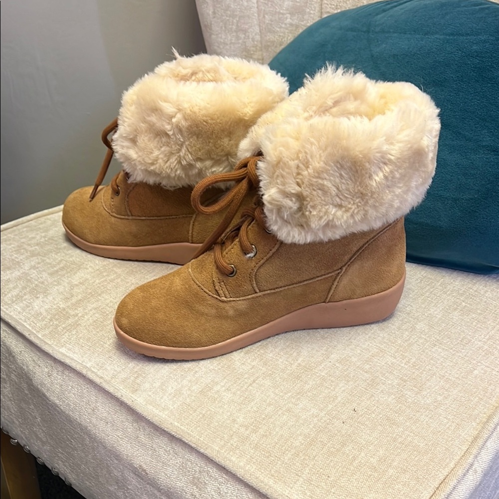 Cozy Tan Fur-Lined Ankle Boots